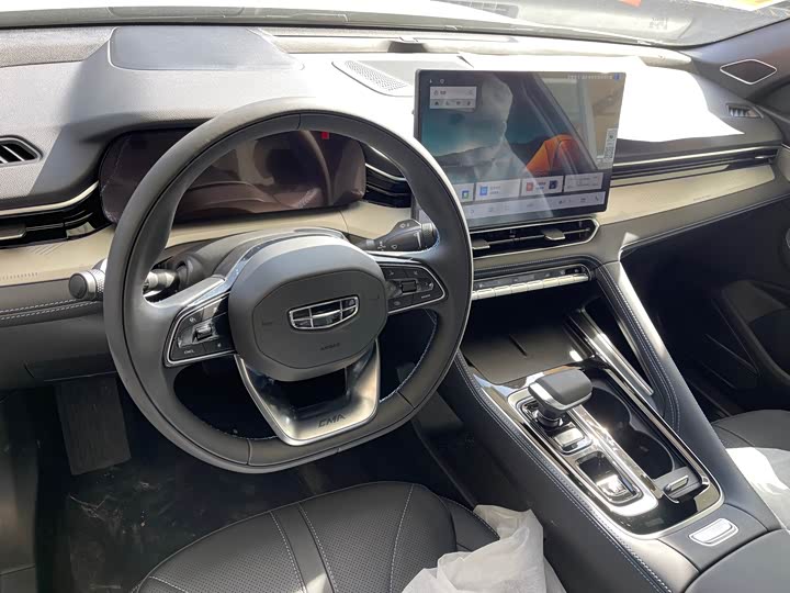 Фото 7 - Geely Preface