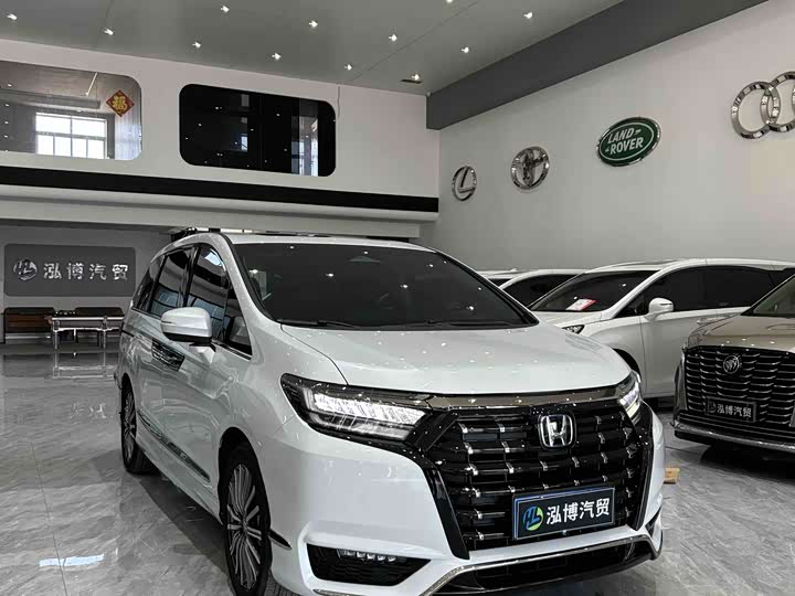 Фото 3 - Honda Elysion