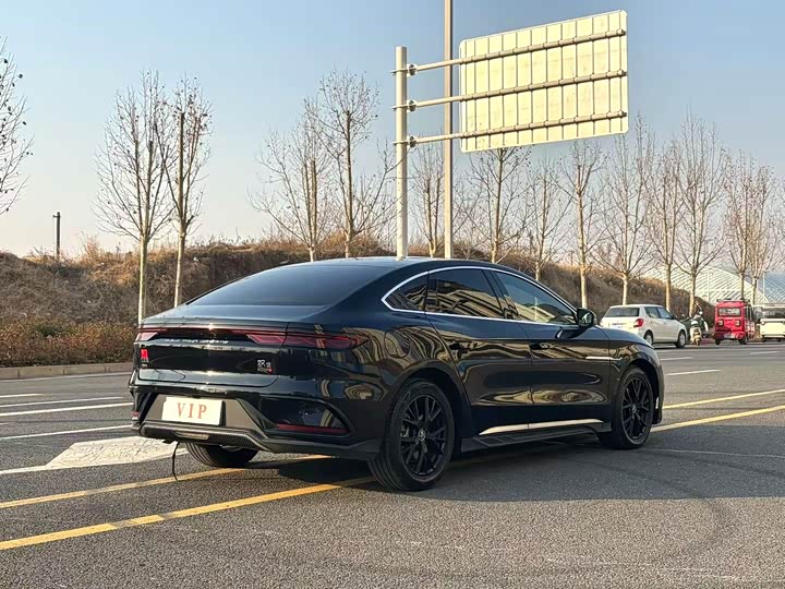 Фото 4 - BYD Han