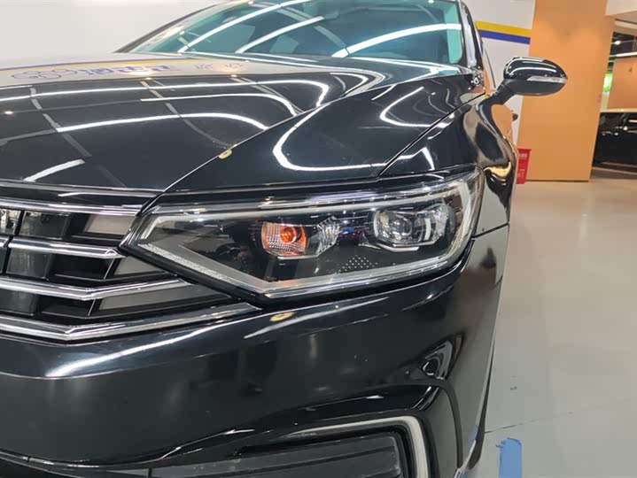 Фото 5 - Volkswagen Magotan GTE Hybrid