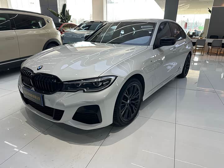 Photo 1 - BMW 3 Series