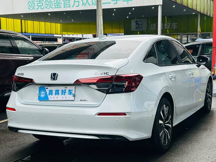 Фото 4 - Honda Civic