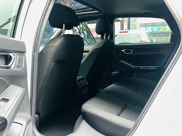 Фото 8 - Honda Civic