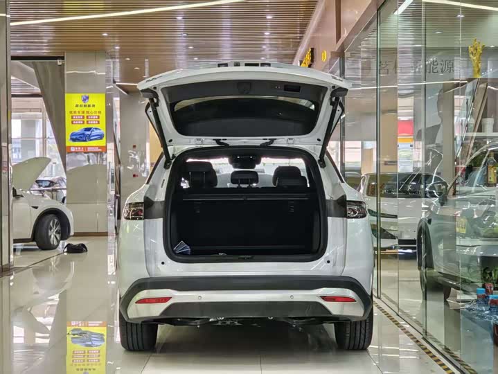 Фото 6 - BYD Song L DM-i Hybrid