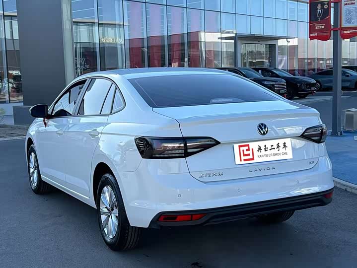 Photo 7 - Volkswagen Lavida