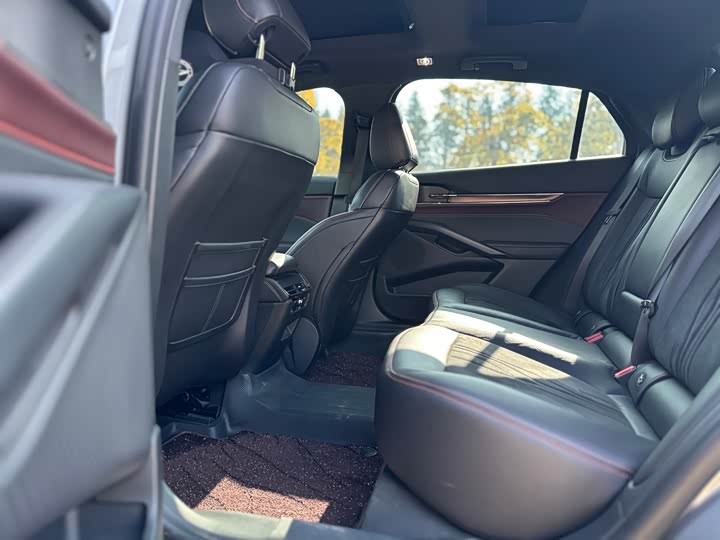 Фото 9 - Ford Mondeo