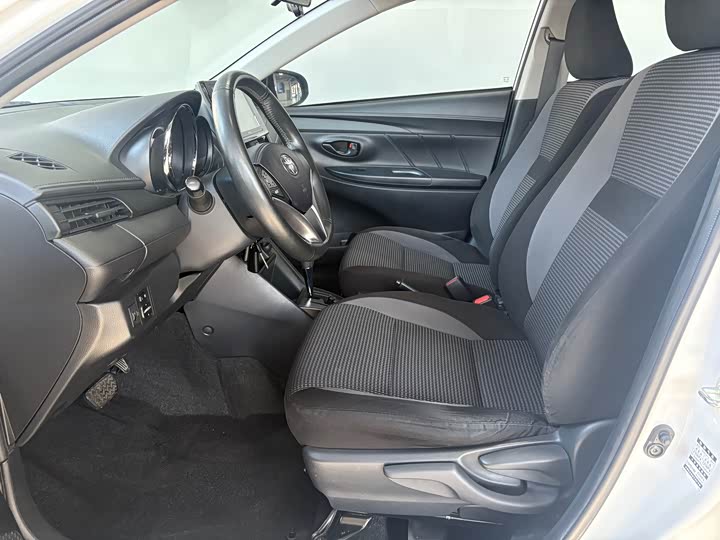 Фото 7 - Toyota Vios FS