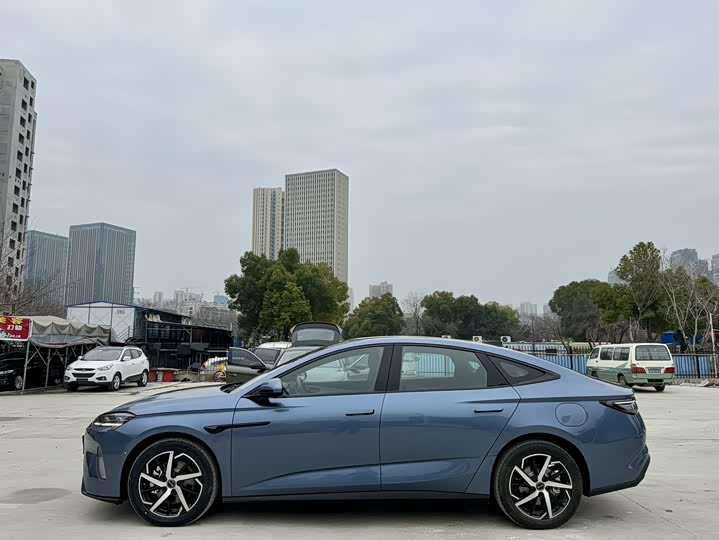 Фото 5 - BYD Seal 07 DM-i Hybrid