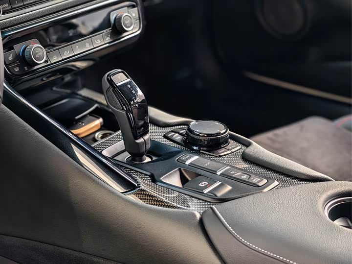 Фото 9 - Toyota Supra