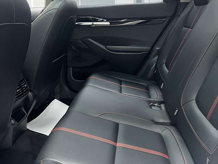 Фото 9 - Kia KX3