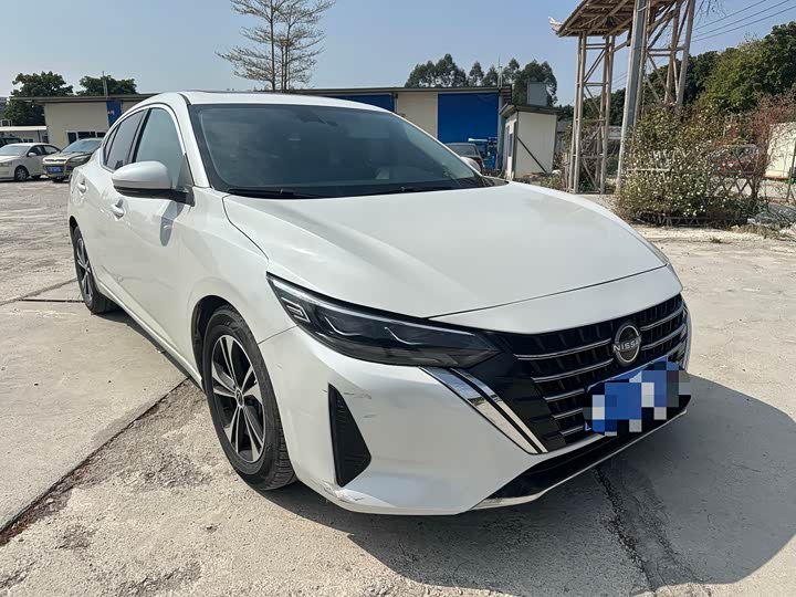 Фото 3 - Nissan Sylphy