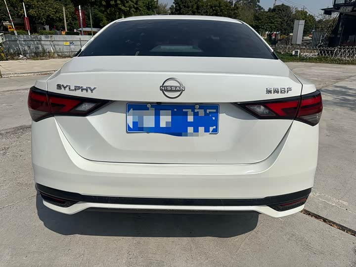 Фото 8 - Nissan Sylphy