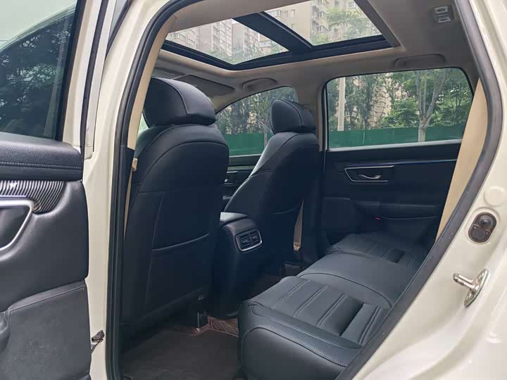 Photo 4 - Honda CR-V