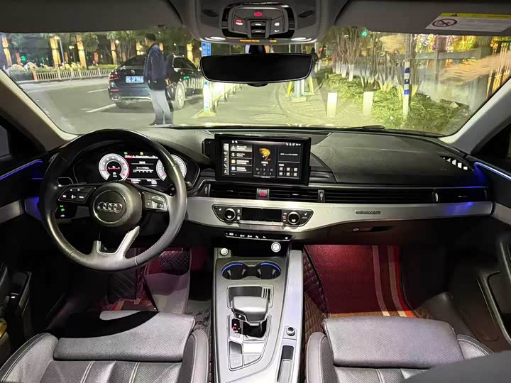 Фото 7 - Audi A4L