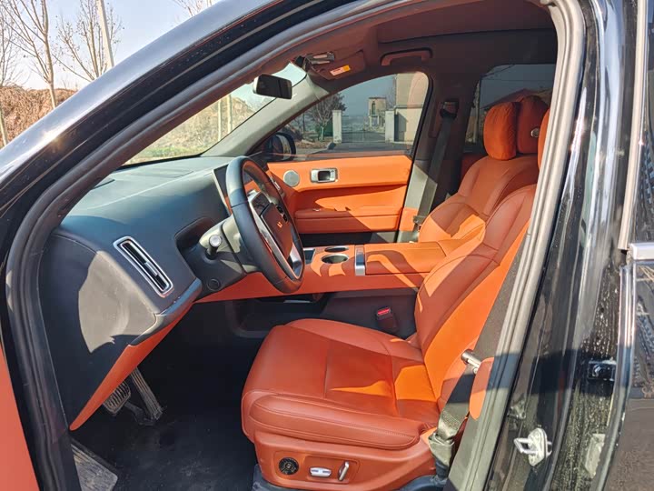 Photo 8 - LiXiang L6