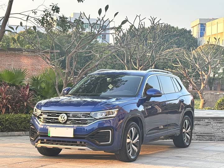 Фото 1 - Volkswagen Tayron GTE Hybrid