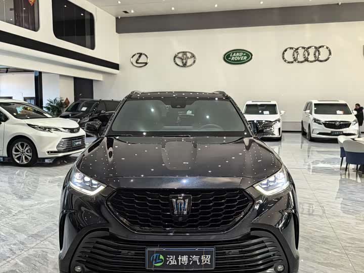 Фото 2 - Toyota Crown Kluger