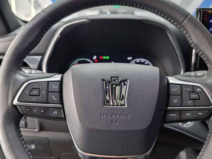 Фото 6 - Toyota Crown Kluger