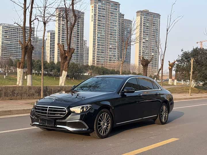 Photo 1 - Mercedes-Benz E-Class
