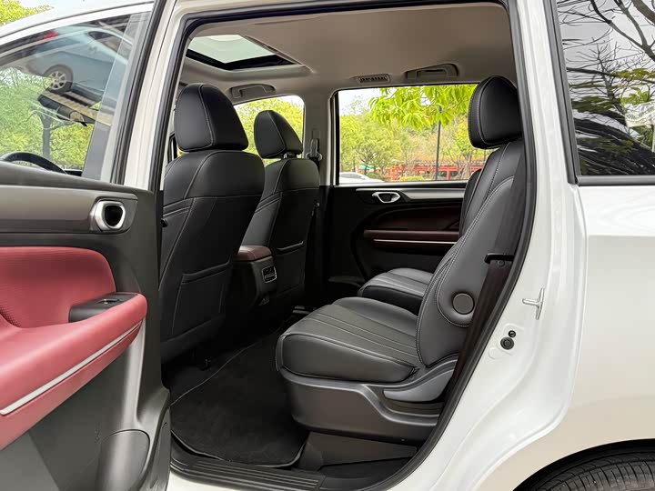 Фото 8 - GAC Trumpchi M6