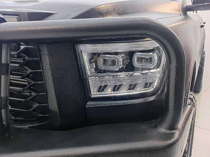 Фото 5 - Tank 500 Hybrid