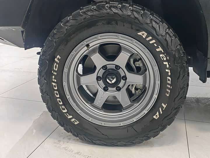 Фото 6 - Tank 500 Hybrid