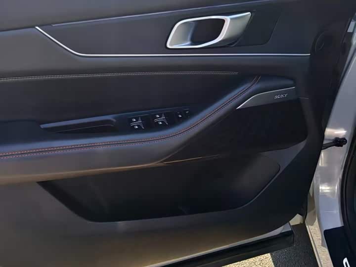 Фото 4 - Changan UNI-K