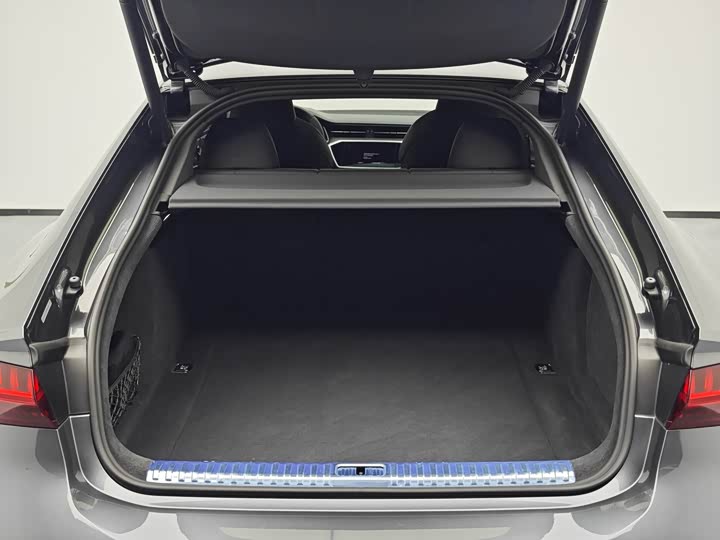 Фото 8 - Audi A7