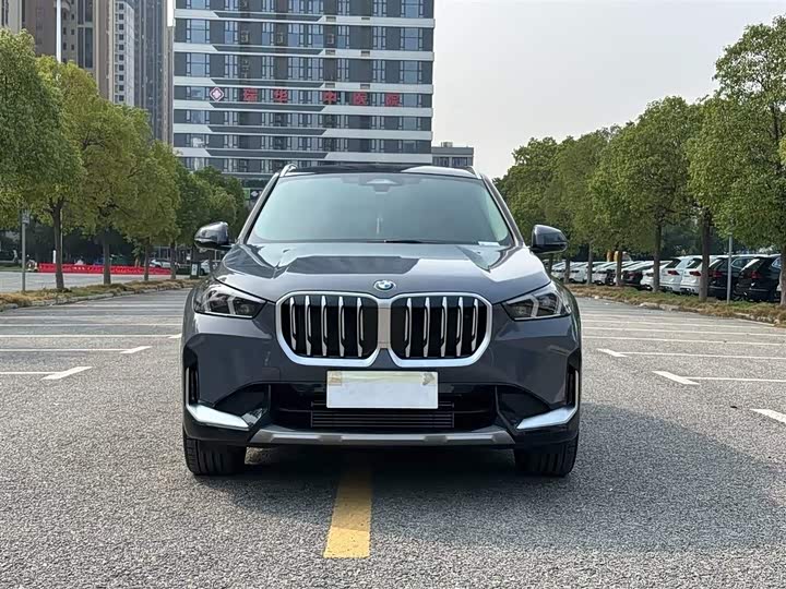 Фото 2 - BMW X1