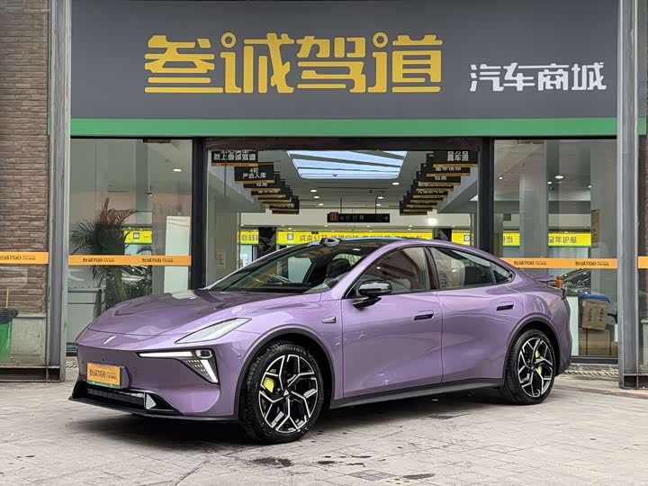 Фото 1 - Changan Deepal L06