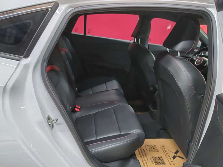 Фото 9 - MG Motor 5