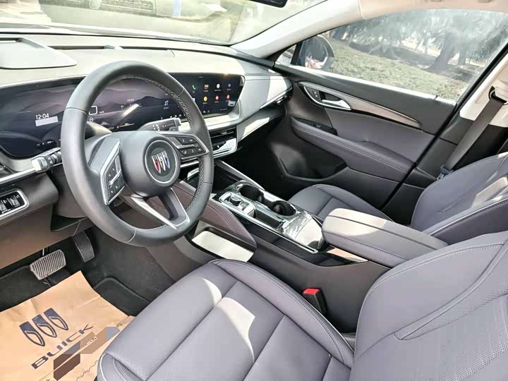 Фото 4 - Buick Envision Plus