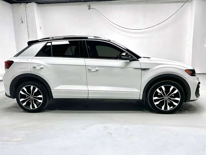 Фото 2 - Volkswagen T-Roc
