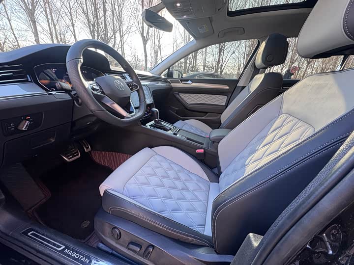 Фото 7 - Volkswagen Magotan