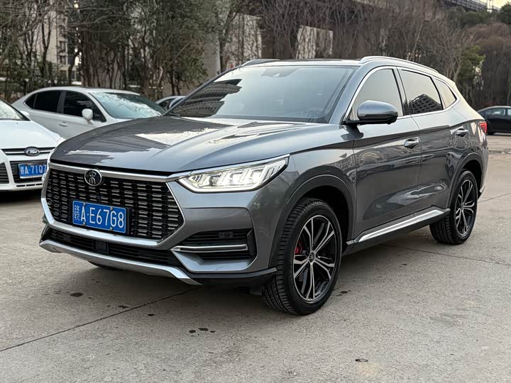 Фото 3 - BYD Song Plus