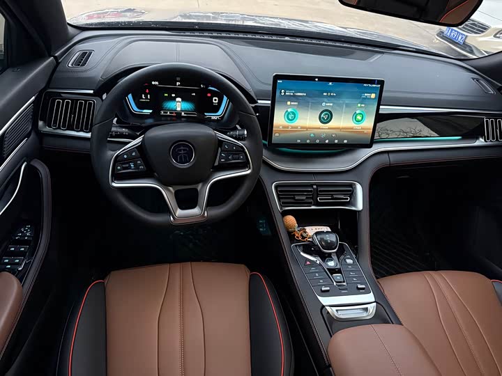 Фото 6 - BYD Song Plus