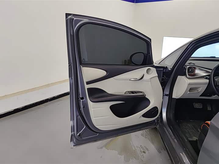 Фото 7 - BYD Dolphin