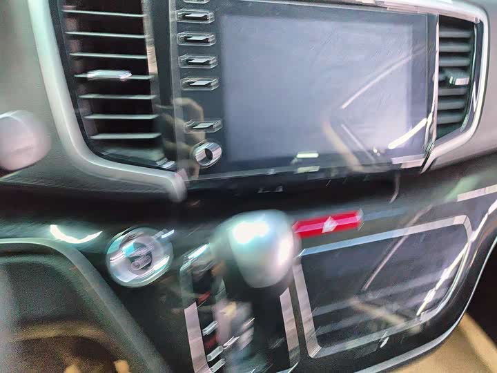 Фото 6 - Honda Odyssey