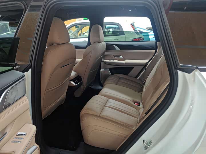 Фото 3 - XPeng G9