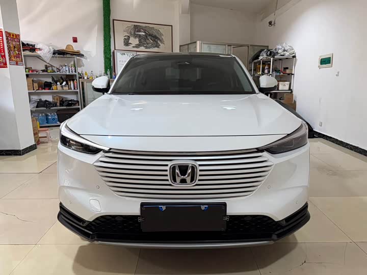 Фото 2 - Honda Vezel