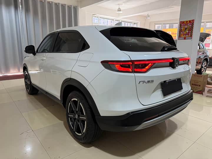 Фото 4 - Honda Vezel