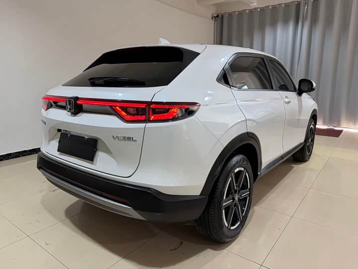 Фото 6 - Honda Vezel