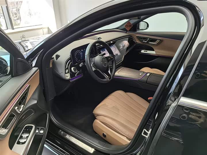 Фото 3 - Mercedes-Benz E-Class Hybrid