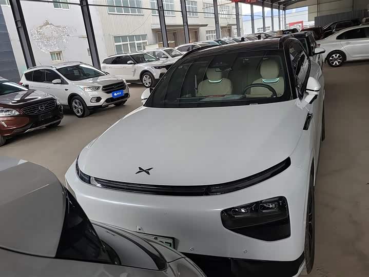 Фото 2 - XPeng G9