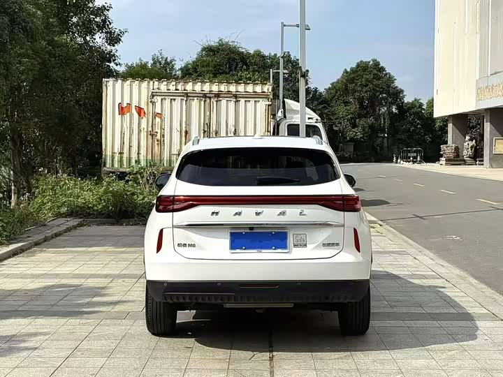 Photo 8 - Haval H6