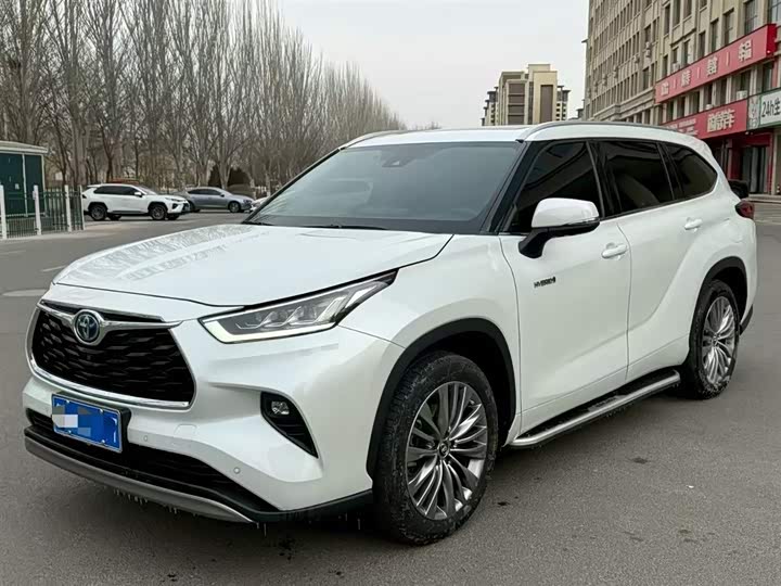 Фото 1 - Toyota Highlander