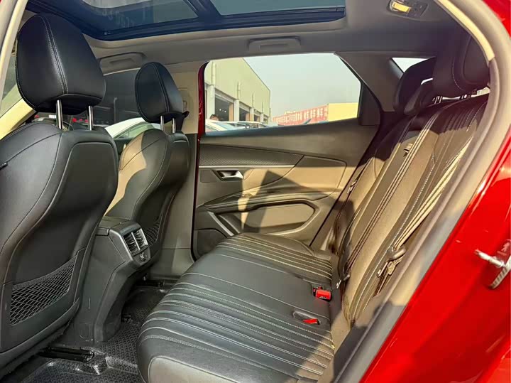 Фото 8 - Peugeot 4008