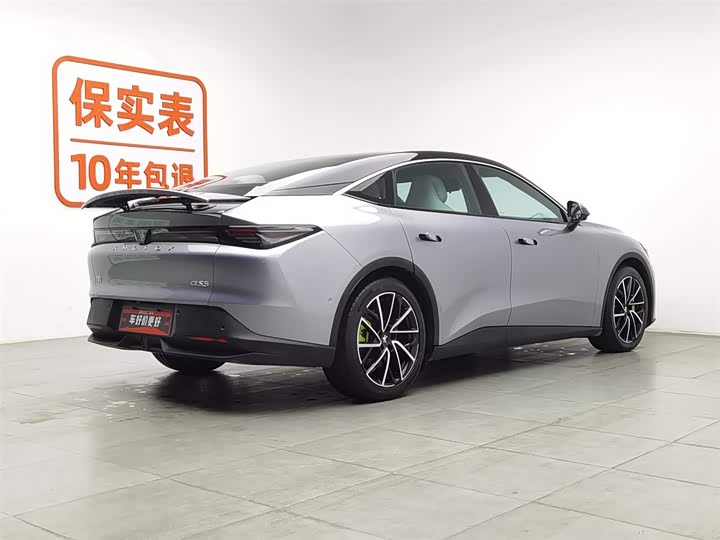 Фото 2 - BAIC Arcfox Alpha S5