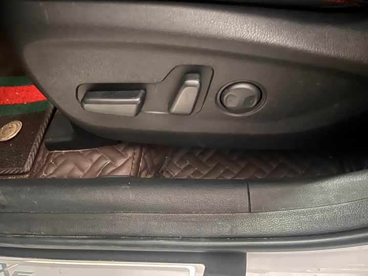 Фото 9 - Kia KX5