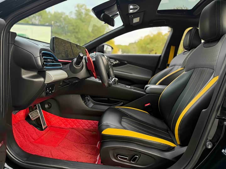 Фото 4 - GAC Trumpchi Empow R